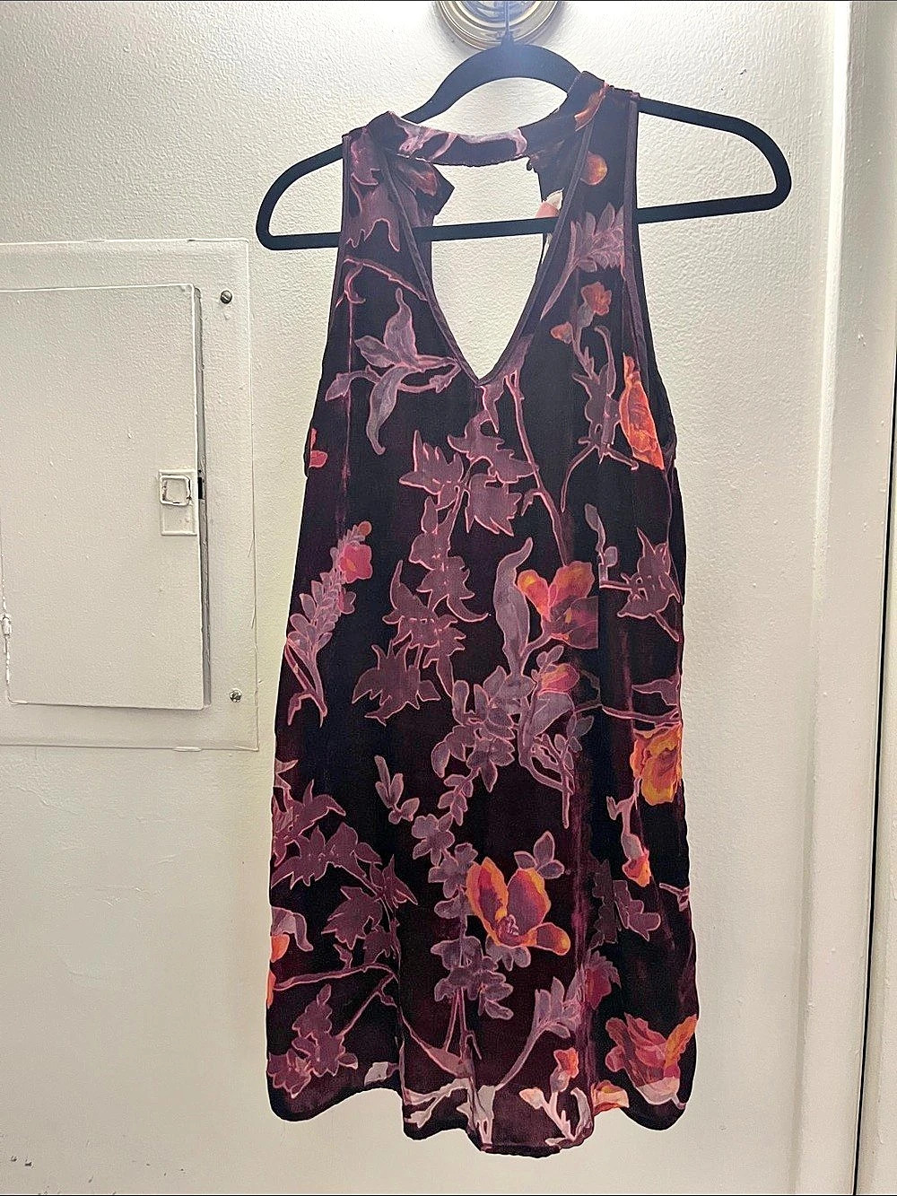 Band of gypsies Floral Mini Dress in Black & Purple Size med like New
